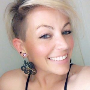 Meet your Posher, Amanda